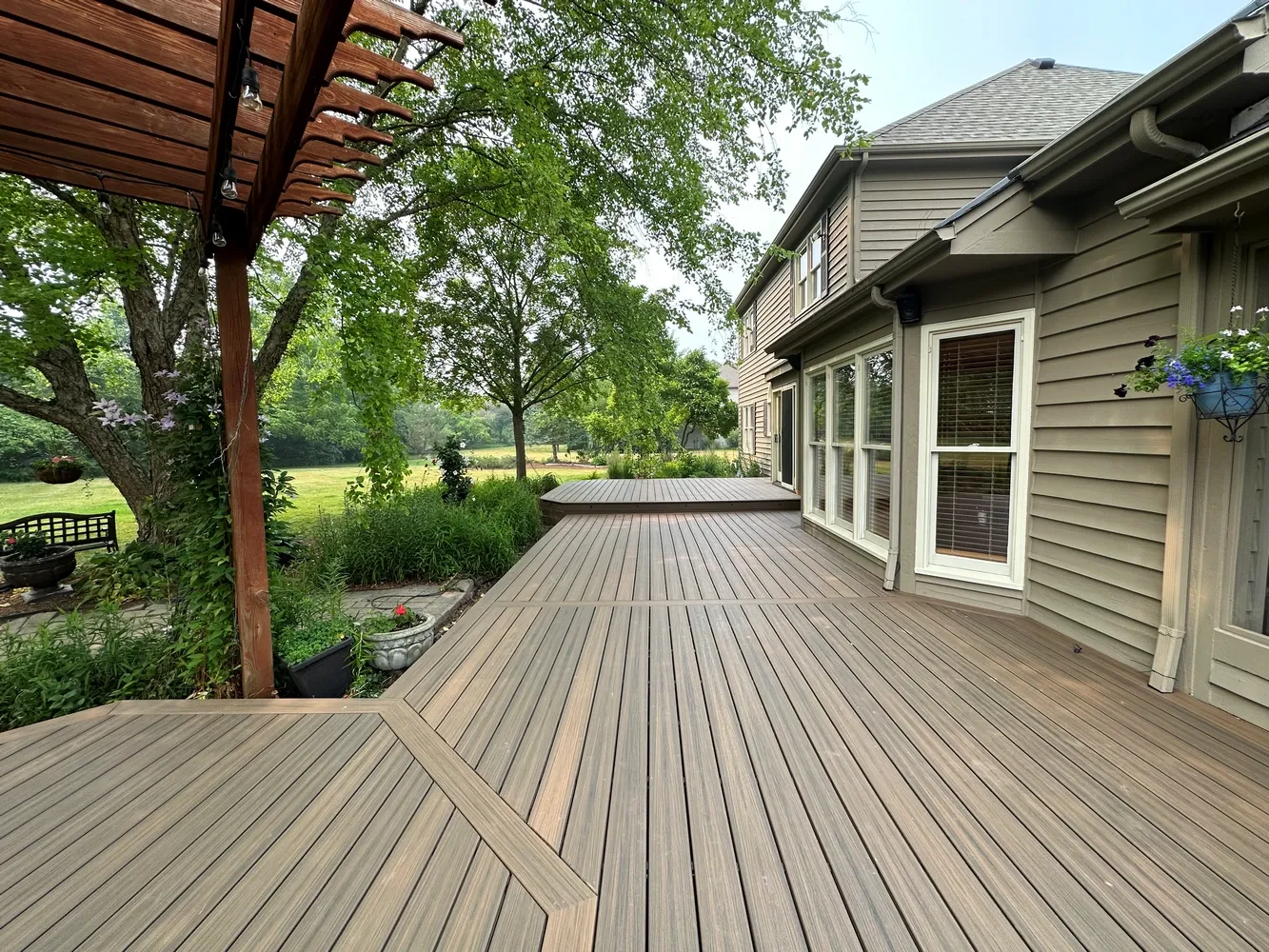 CS Pergola Deck Builders, Chicago, 60614
